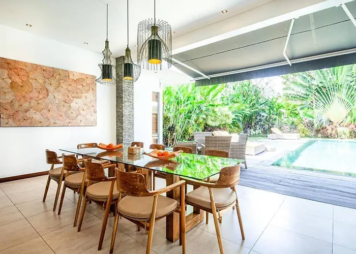 Nikko I - 4br In Seminyak, Steps To Cafes & Shops