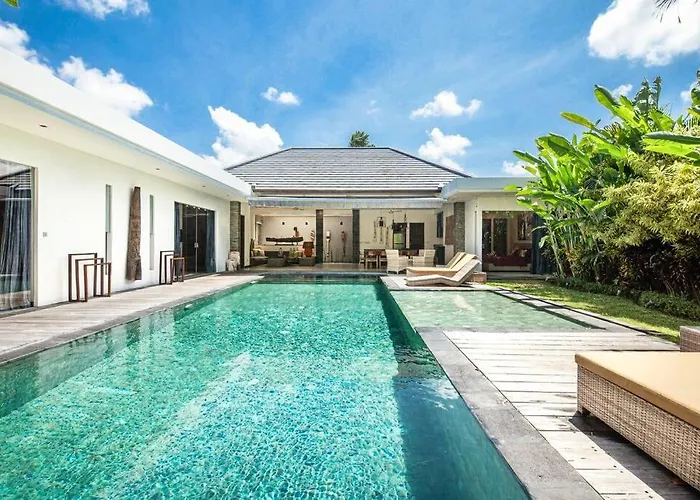 Nikko I - 4br In Seminyak, Steps To Cafes & Shops Villa