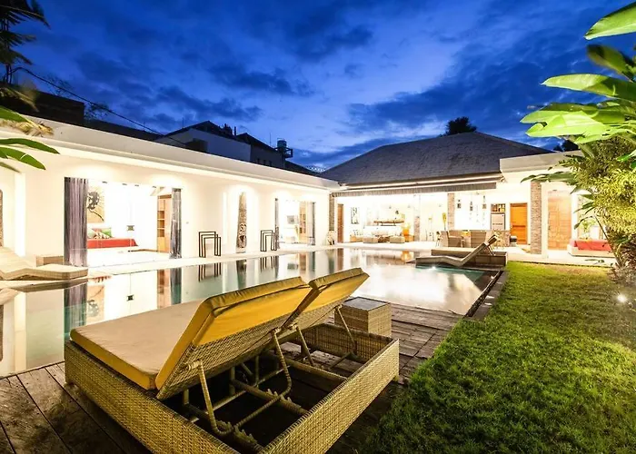 Villa Nikko I - 4br In Seminyak, Steps To Cafes & Shops