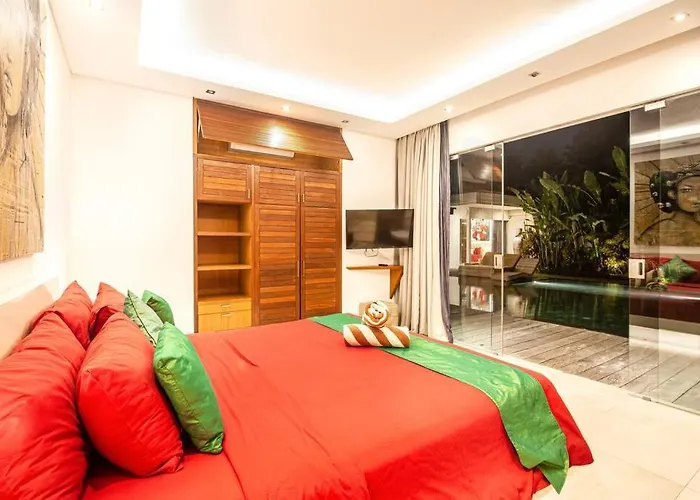 Villa Nikko I - 4br In Seminyak, Steps To Cafes & Shops *
