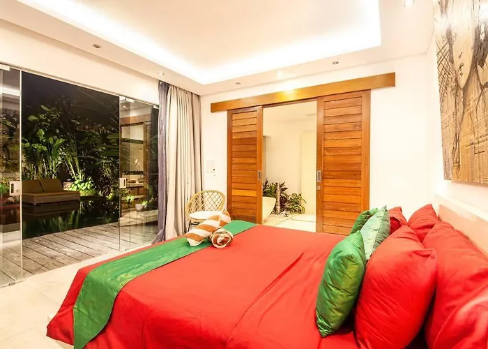 Villa Nikko I - 4br In Seminyak, Steps To Cafes & Shops *