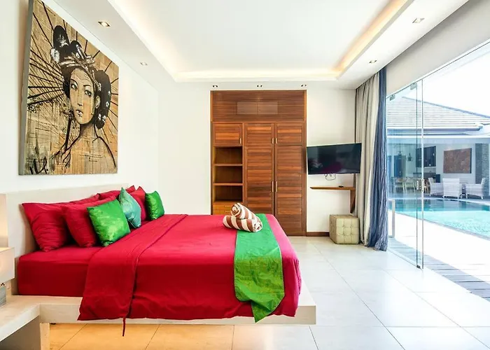 Nikko I - 4br In Seminyak, Steps To Cafes & Shops * Seminyak
