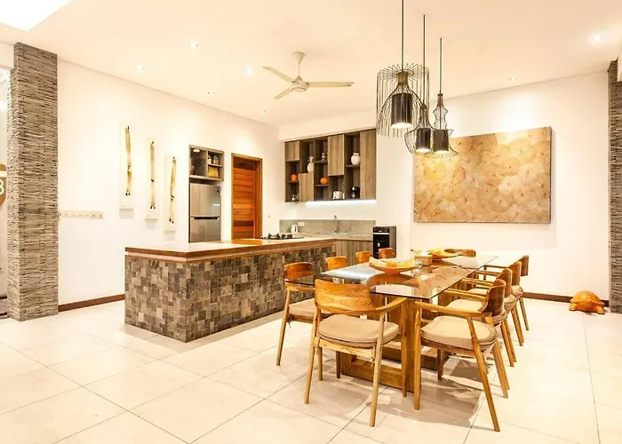 Nikko I - 4br In Seminyak, Steps To Cafes & Shops Villa