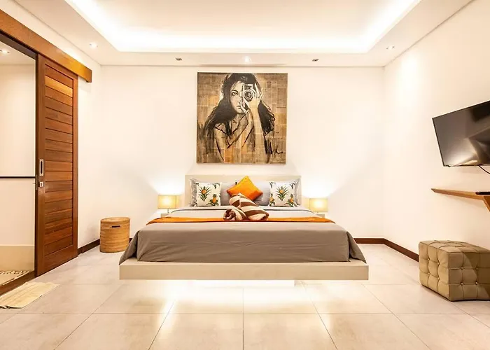 Nikko I - 4br In Seminyak, Steps To Cafes & Shops Seminyak