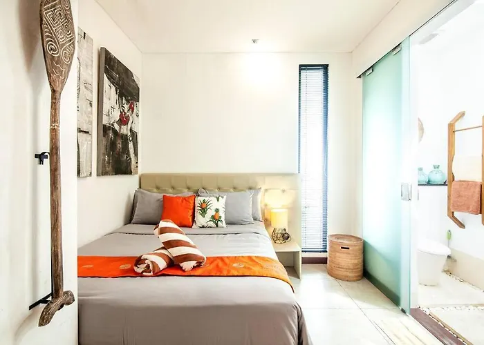 Nikko I - 4br In Seminyak, Steps To Cafes & Shops *