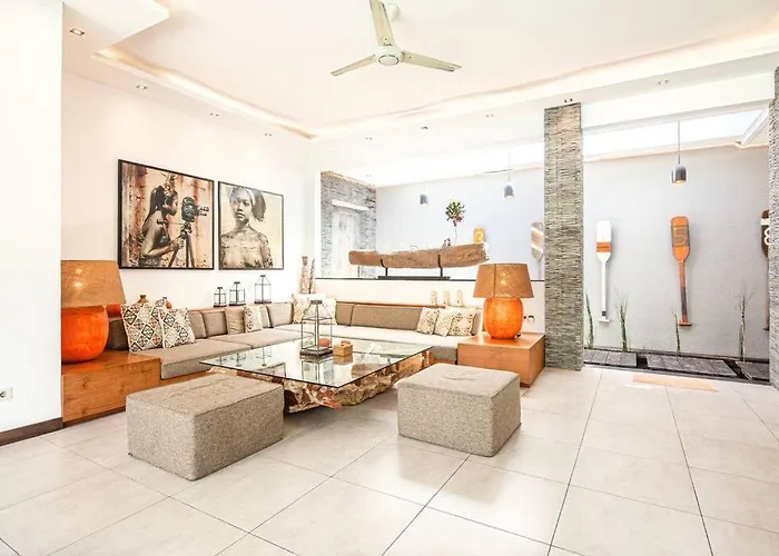 Villa Nikko I - 4br In Seminyak, Steps To Cafes & Shops Seminyak