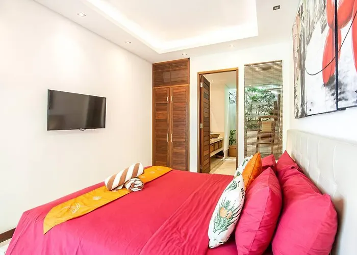 Villa Nikko I - 4br In Seminyak, Steps To Cafes & Shops Seminyak