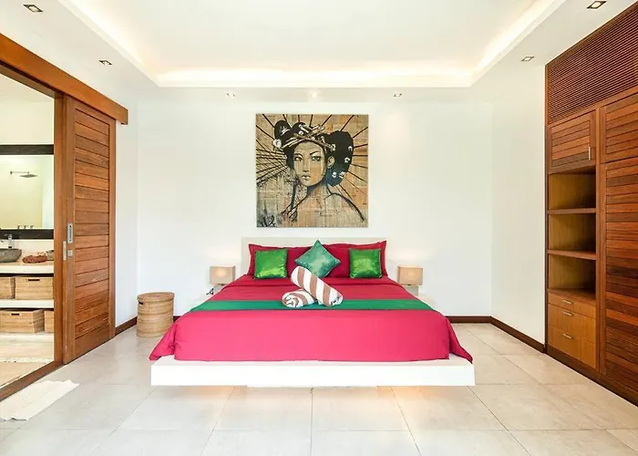 Villa Nikko I - 4br In Seminyak, Steps To Cafes & Shops Seminyak