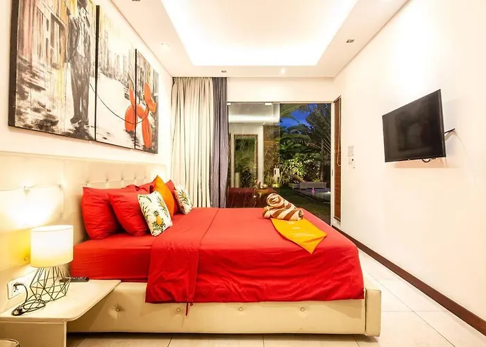 Nikko I - 4br In Seminyak, Steps To Cafes & Shops